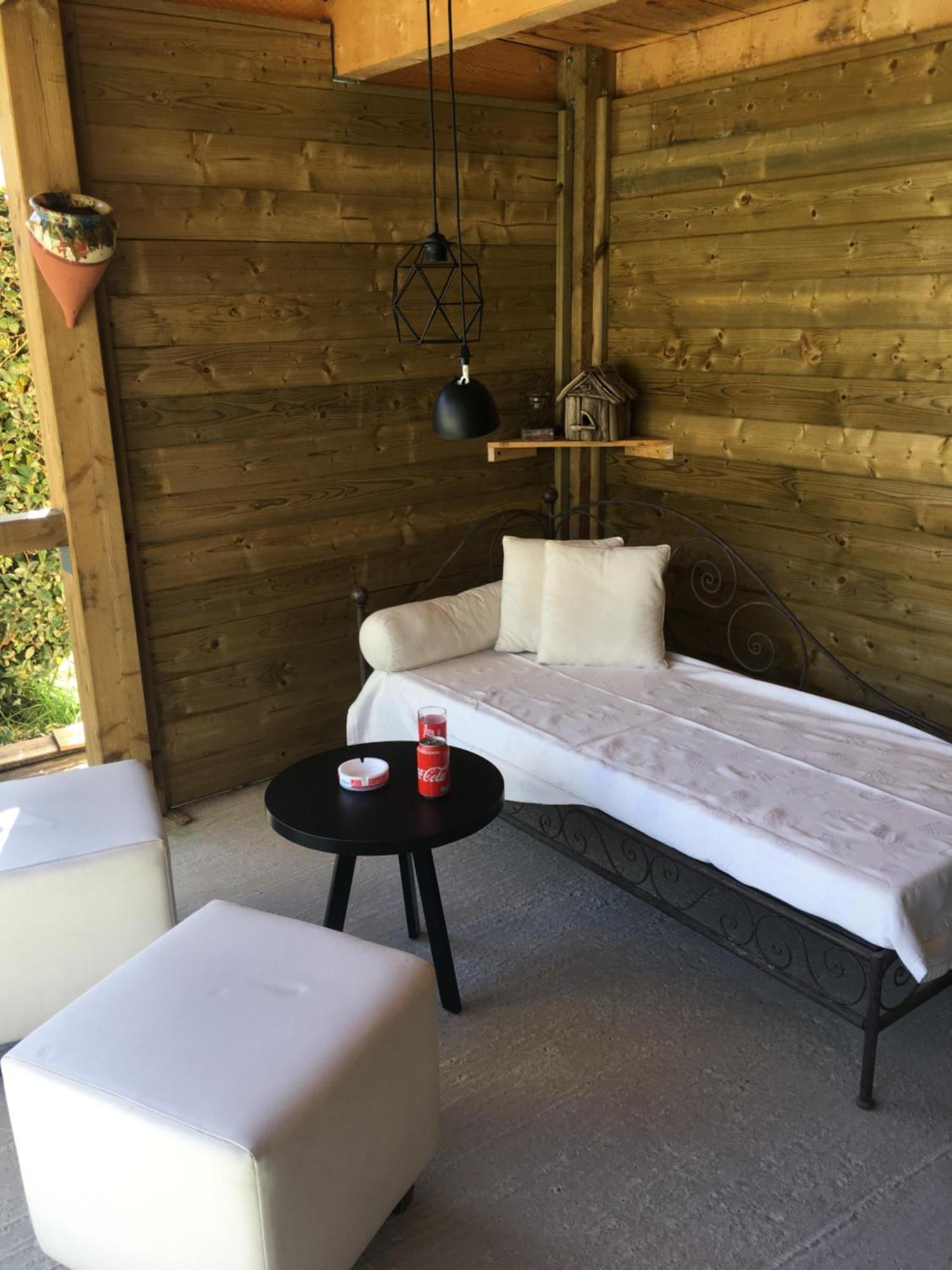 Bed and Breakfast La Ferme Du Preneau Challans Exterior foto
